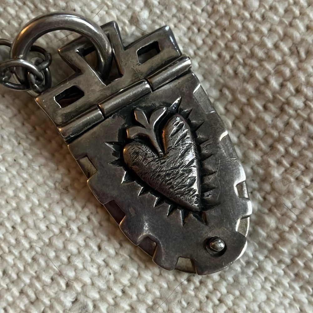 Rare Vintage KARA VARIAN BAKER 19” Necklace